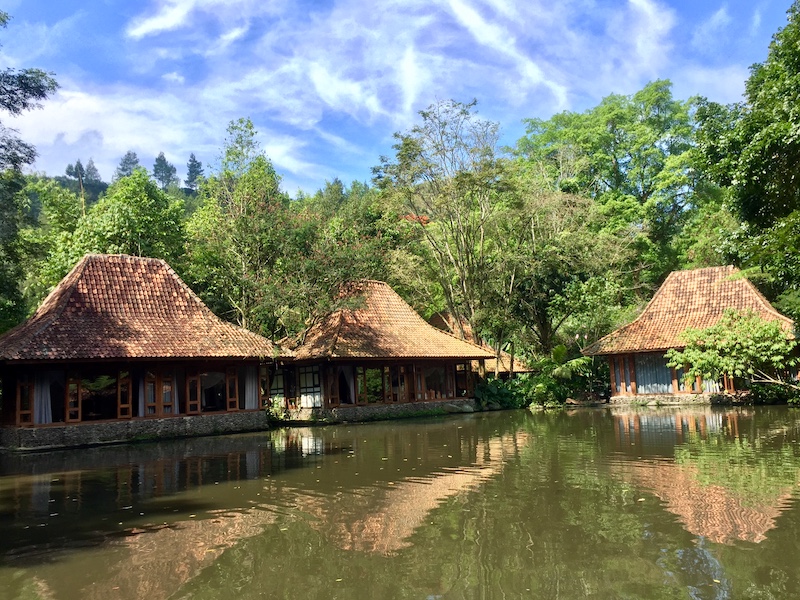 Kamar Danau Indonesia A-Z